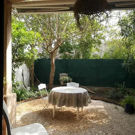 Grand Studio Avec Jardin A Saint-Aygulf Fréjus Exterior photo